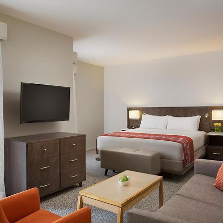 Corporate Inn Sunnyvale - All-Suite Hotel Exterior photo
