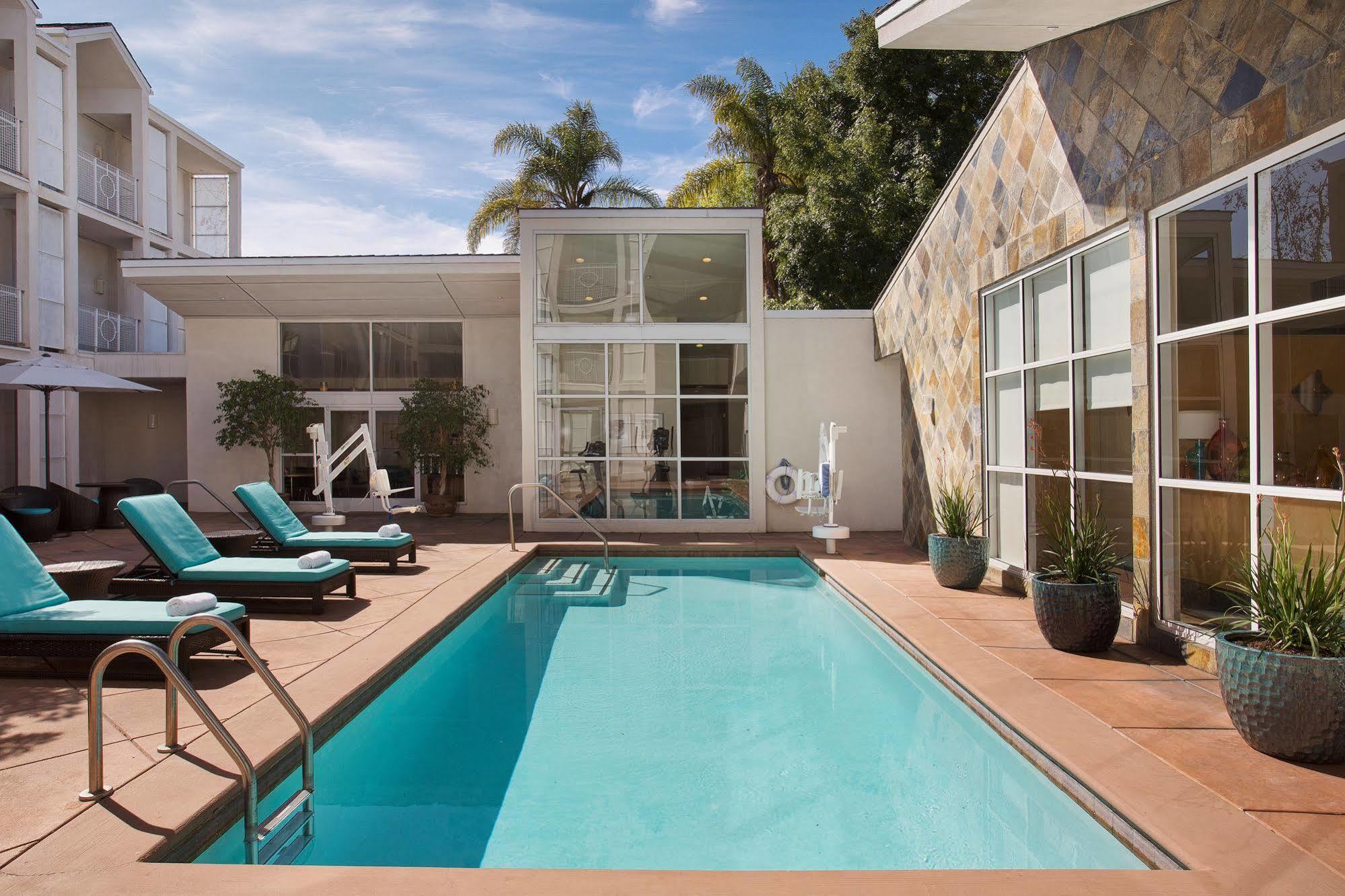 Corporate Inn Sunnyvale - All-Suite Hotel Exterior photo