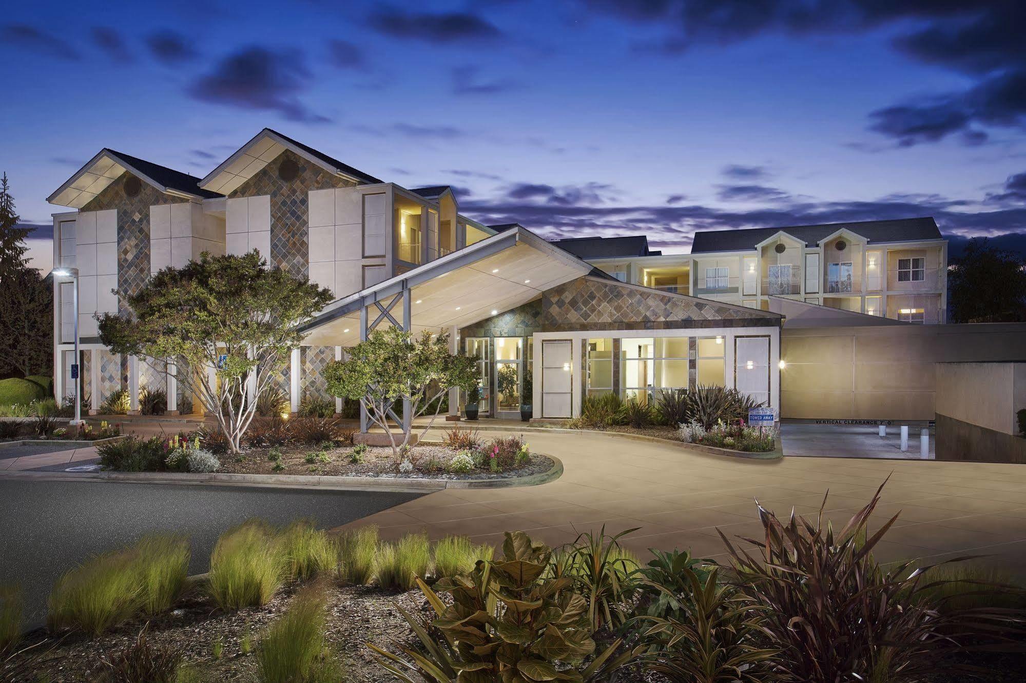 Corporate Inn Sunnyvale - All-Suite Hotel Exterior photo